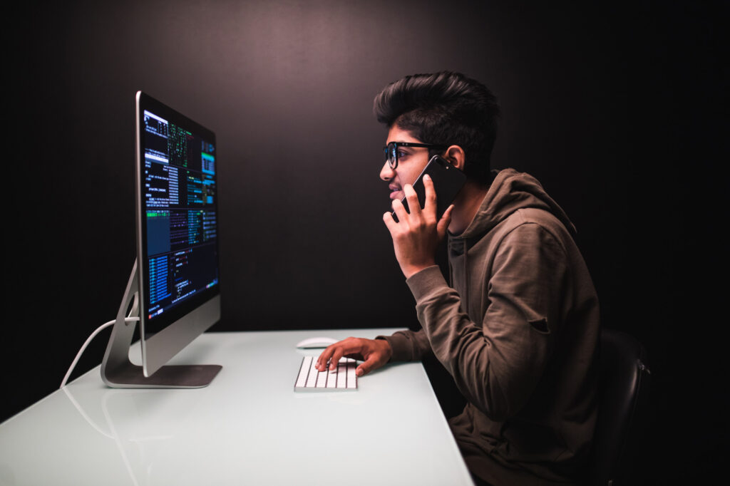Developer reconstructing execution context from screenshot feedback