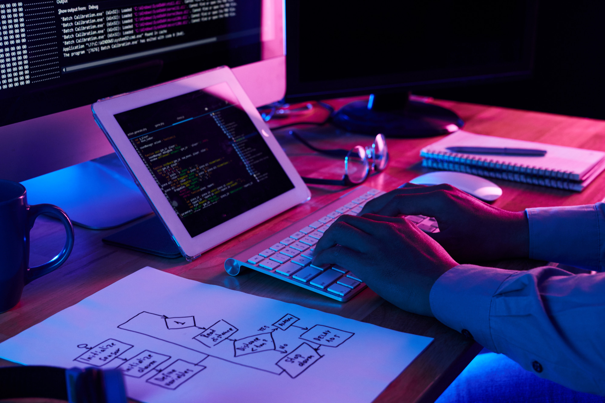 Fragmented product feedback creating developer clarification cycles.