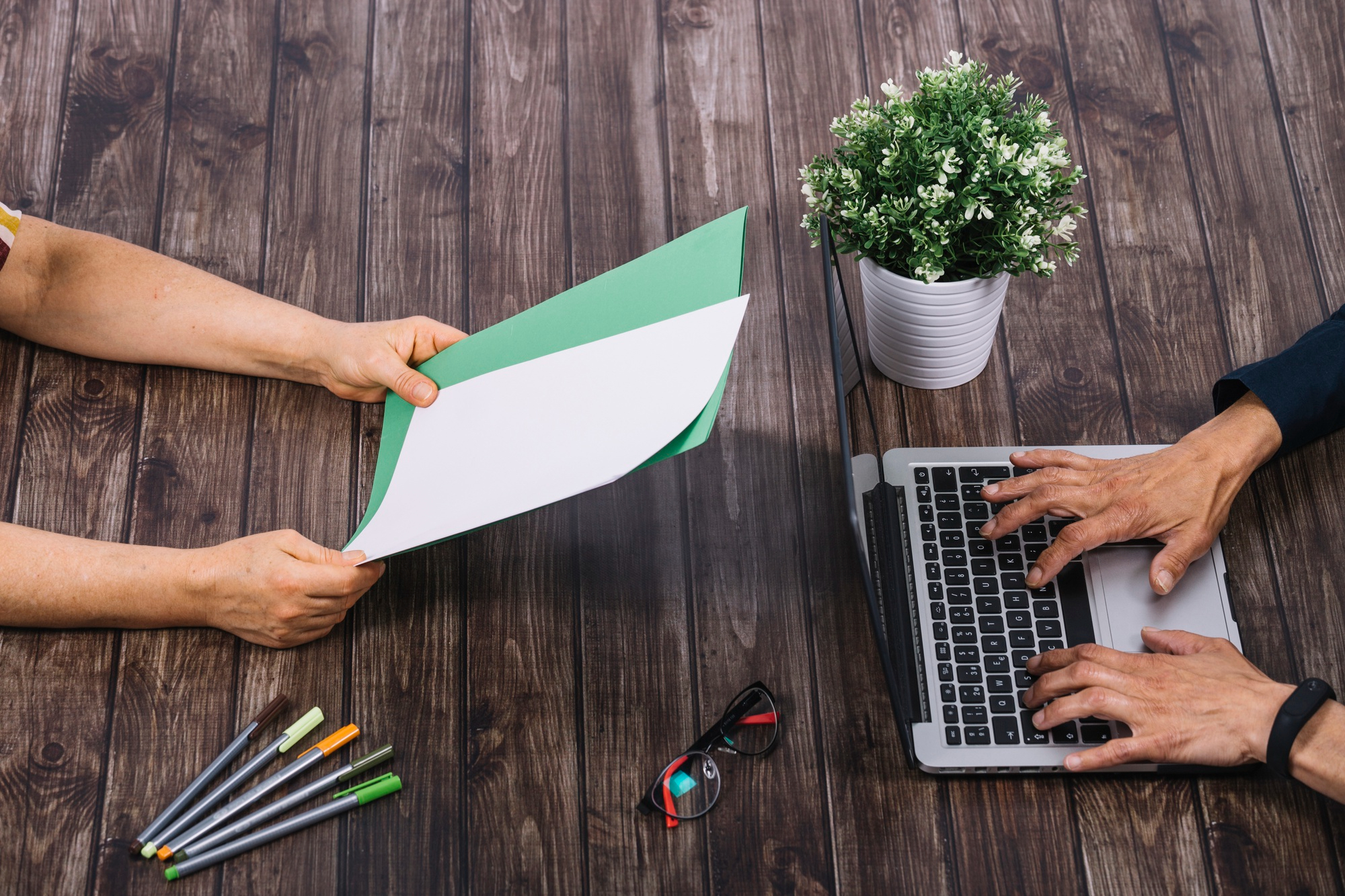 Feedback workflow and the hidden cost of engineering clarification cycles