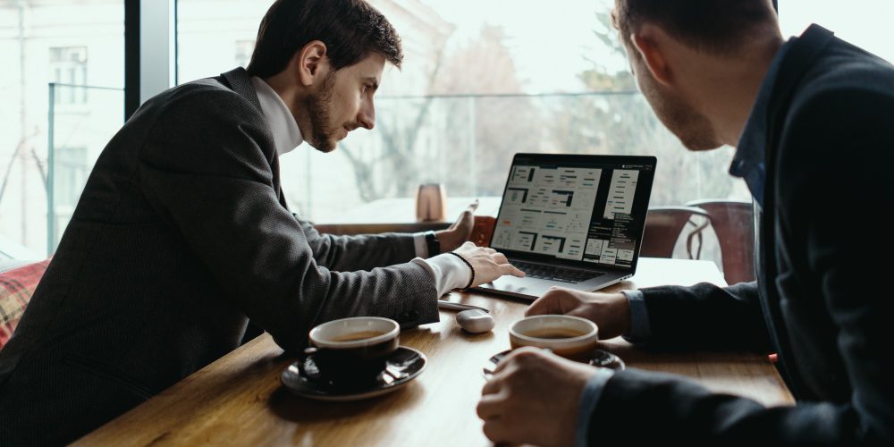 Product teams relying on meetings because feedback lacks clarity